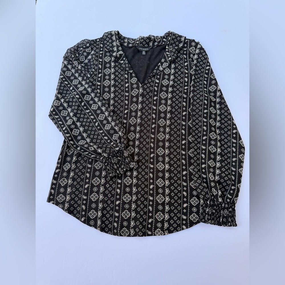 Woman’s Lucky Brand Blouse Size Medium​